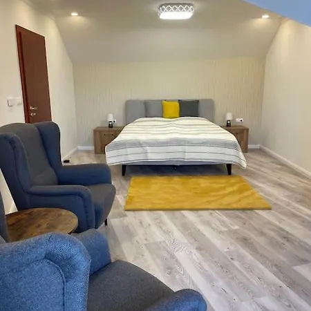 Apartament Luxusny Pri Jazere - Free Parking