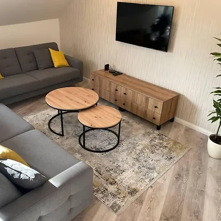 Apartament Luxusny Pri Jazere - Free Parking