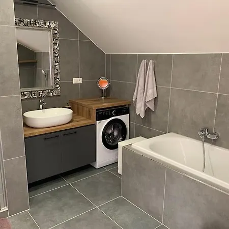 Luxusny Pri Jazere - Free Parking Apartament *
